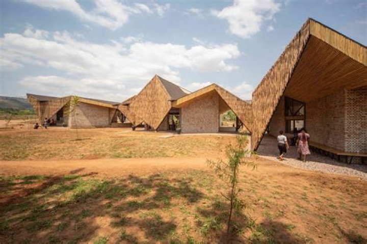 How do you describe contemporary architecture