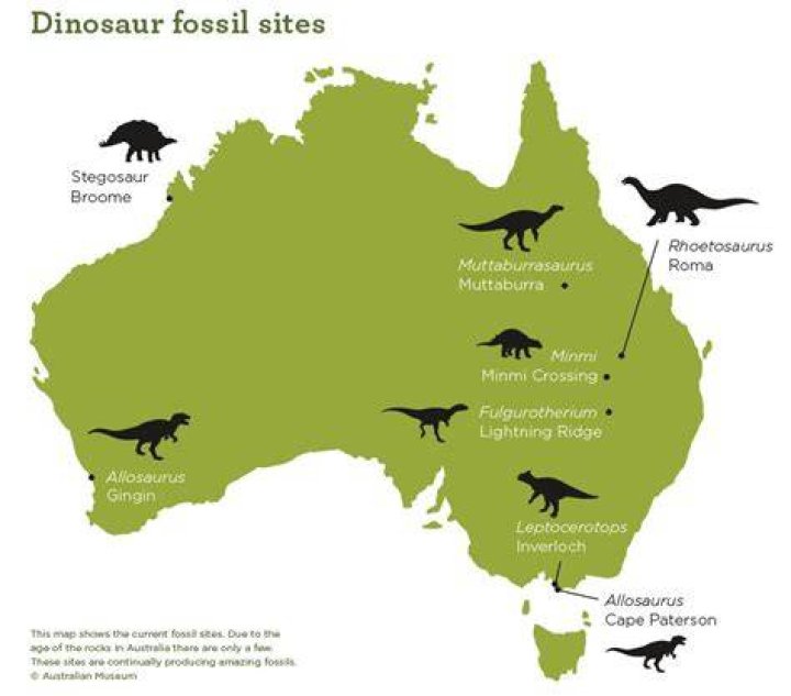 Where are dinosaur fossils found in Australia